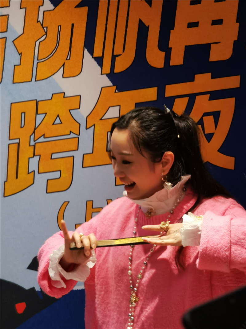 趙津羽現(xiàn)場表演昆曲選段2.jpg