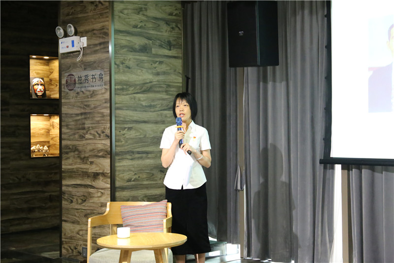 正大集團桂林有限公司支部書記馬海鳳講述正大集團發(fā)展歷程（攝：廖雨欣） (1).jpg