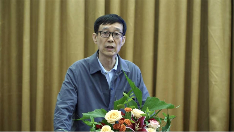 中國(guó)書刊發(fā)行業(yè)協(xié)會(huì)副理事長(zhǎng)王宏經(jīng)出席會(huì)議并致辭.jpg